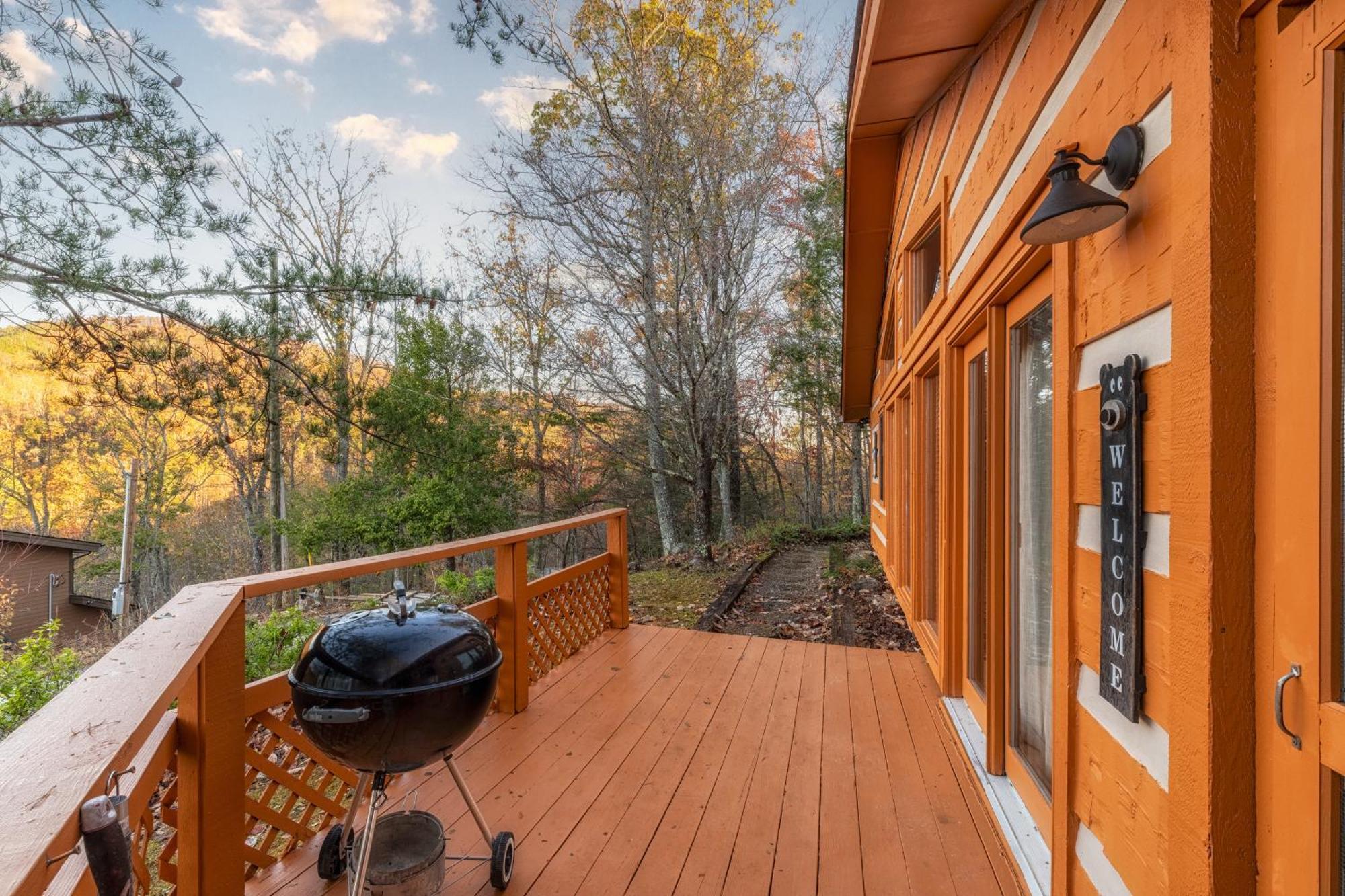 Real Log Cabin With Amazing Views, Hot Tub, Sauna, Games Gatlinburg Kültér fotó